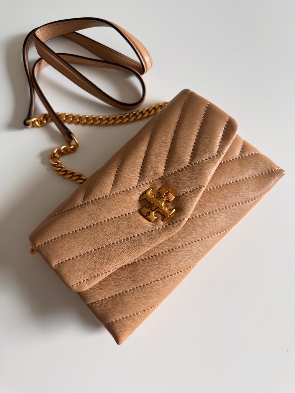 Tory Burch Kira Chevron Chain wallet